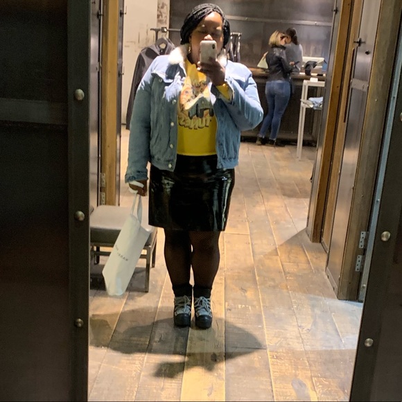 Meet your Posher, Coco - Picture 3 of 12